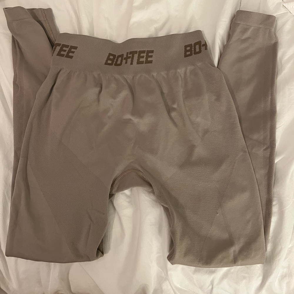 BO+TEE NEUTRAL LEGGING